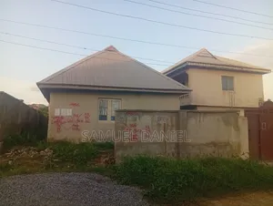 1bdrm Bungalow in Laspotech Estate, Ikorodu Garage for sale