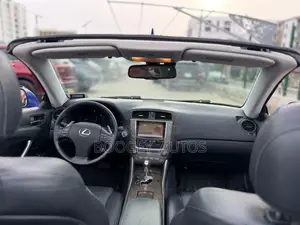 Lexus IS 2010 Blue