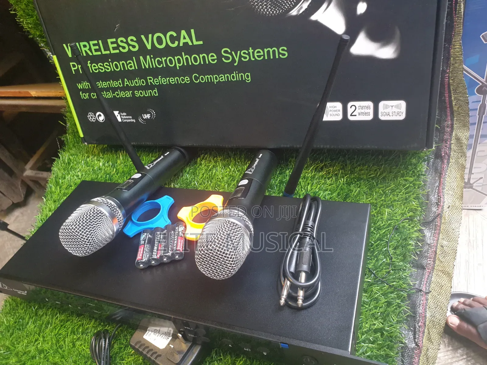 Greystone GM 9000 Wireless Microphone