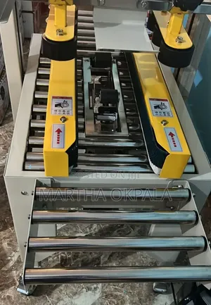 Carton Sealing Machine