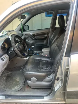 Toyota RAV4 2024 Silver