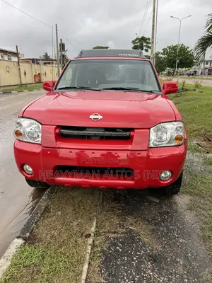 Nissan Frontier SE-V6 4x4 King Cab 116.1 in. WB 2002 Red
