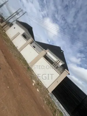 3bdrm Bungalow in Minna for sale