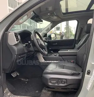 Toyota Tundra 2024 Blue