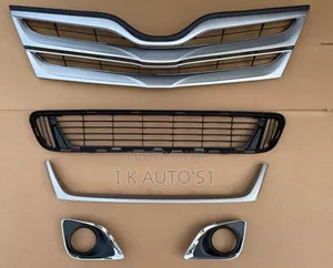 Complete Up and Down Front Gill With Foglamp Cover Venza 2015