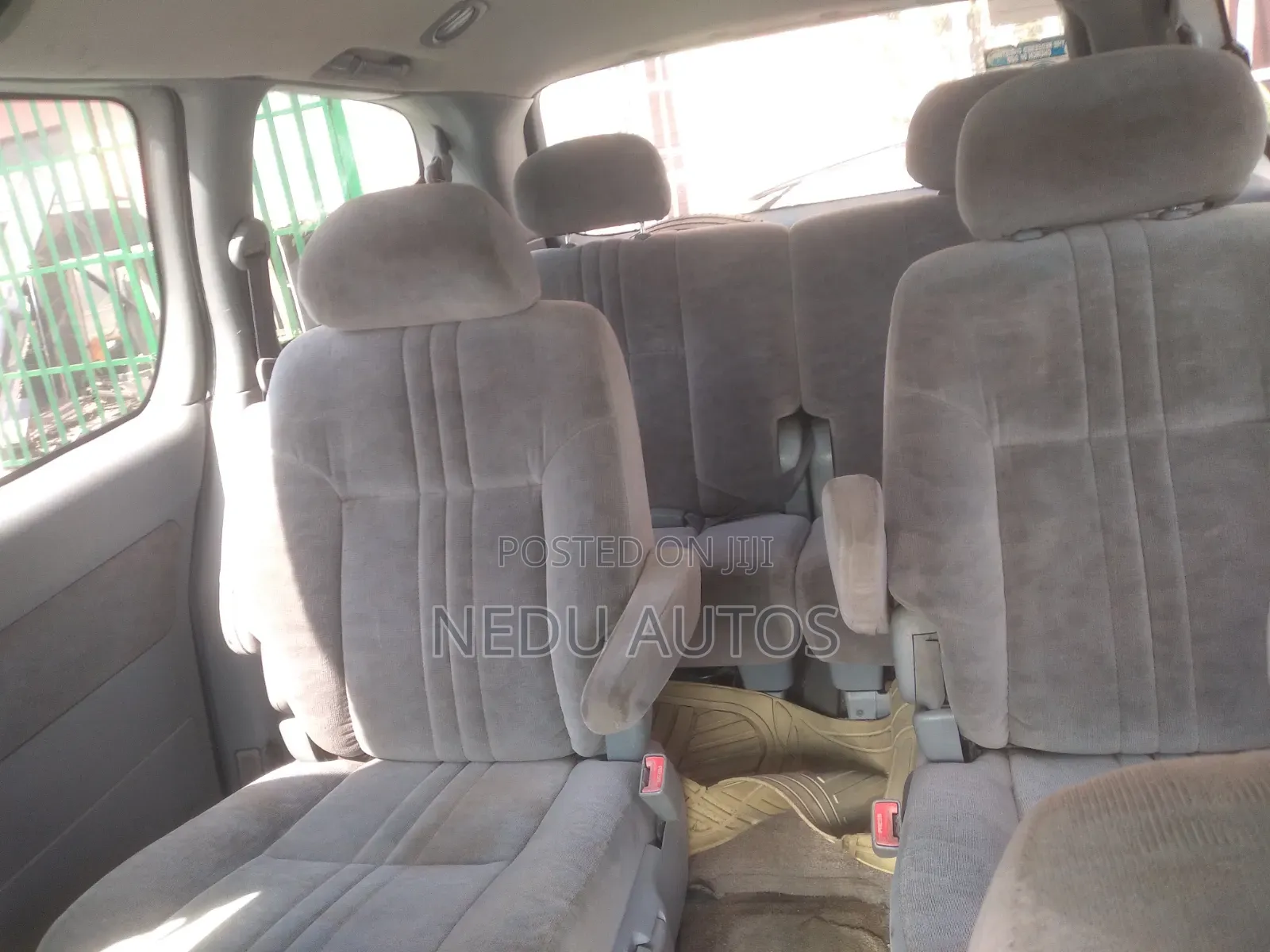 Toyota Sienna 2002 Gold