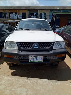 Mitsubishi L200 1998 White