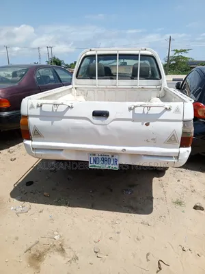 Mitsubishi L200 1998 White
