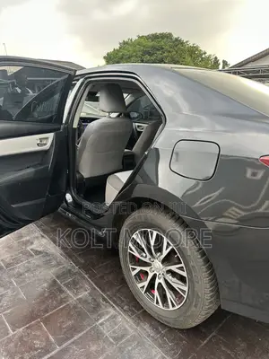 Toyota Corolla 2018 Black
