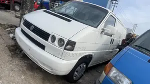 Volkswagen Transporter 2002 White