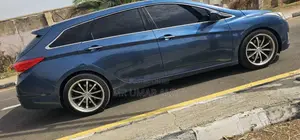 Hyundai i40 2013 Blue