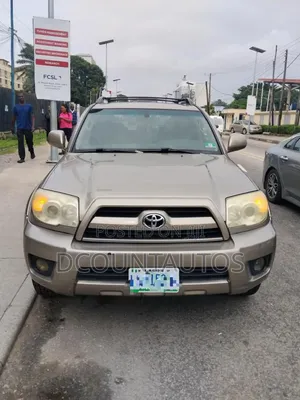 Toyota 4-Runner SR5 4x4 V6 2006 Gold