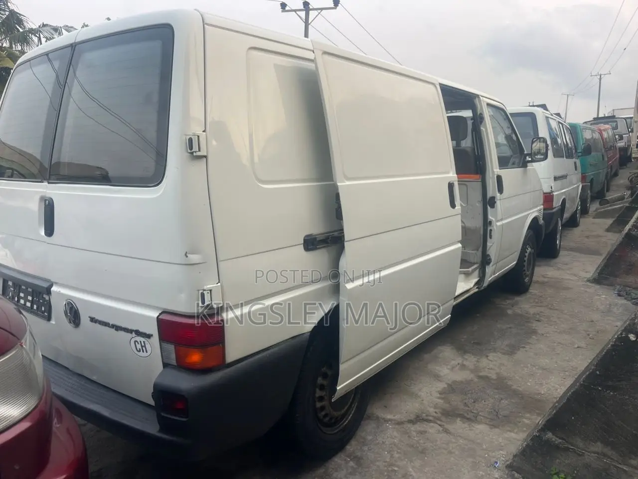 Volkswagen Transporter 2002 White