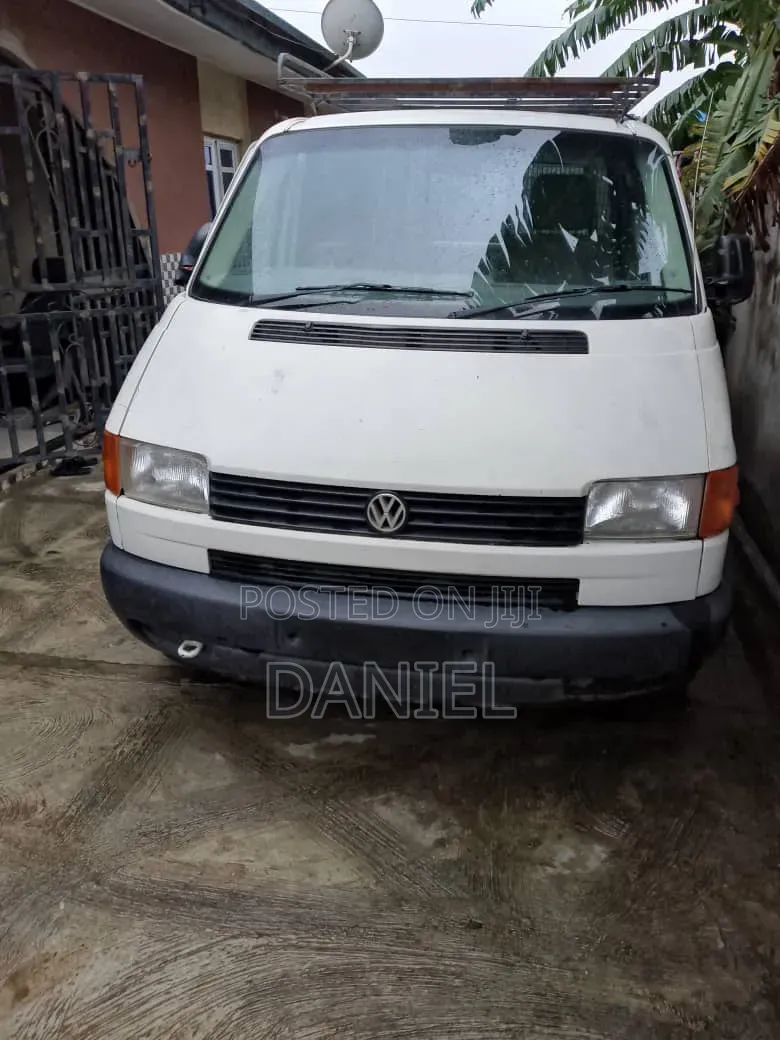 Volkswagen Transporter 2003 White