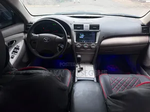 Toyota Camry 2011 Silver