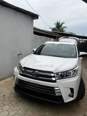 Toyota Highlander Limited 4dr SUV AWD (3.5L 6cyl 6A) 2015 White