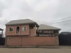 Studio Apartment in Fadeyi for rent