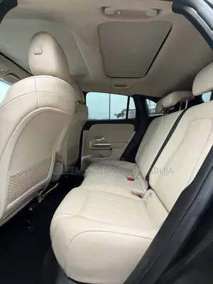 Mercedes-Benz GLA 250 2021 Black