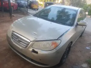 Hyundai Elantra 2007 Gold