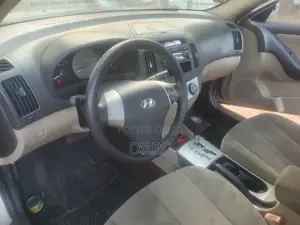Hyundai Elantra 2007 Gold