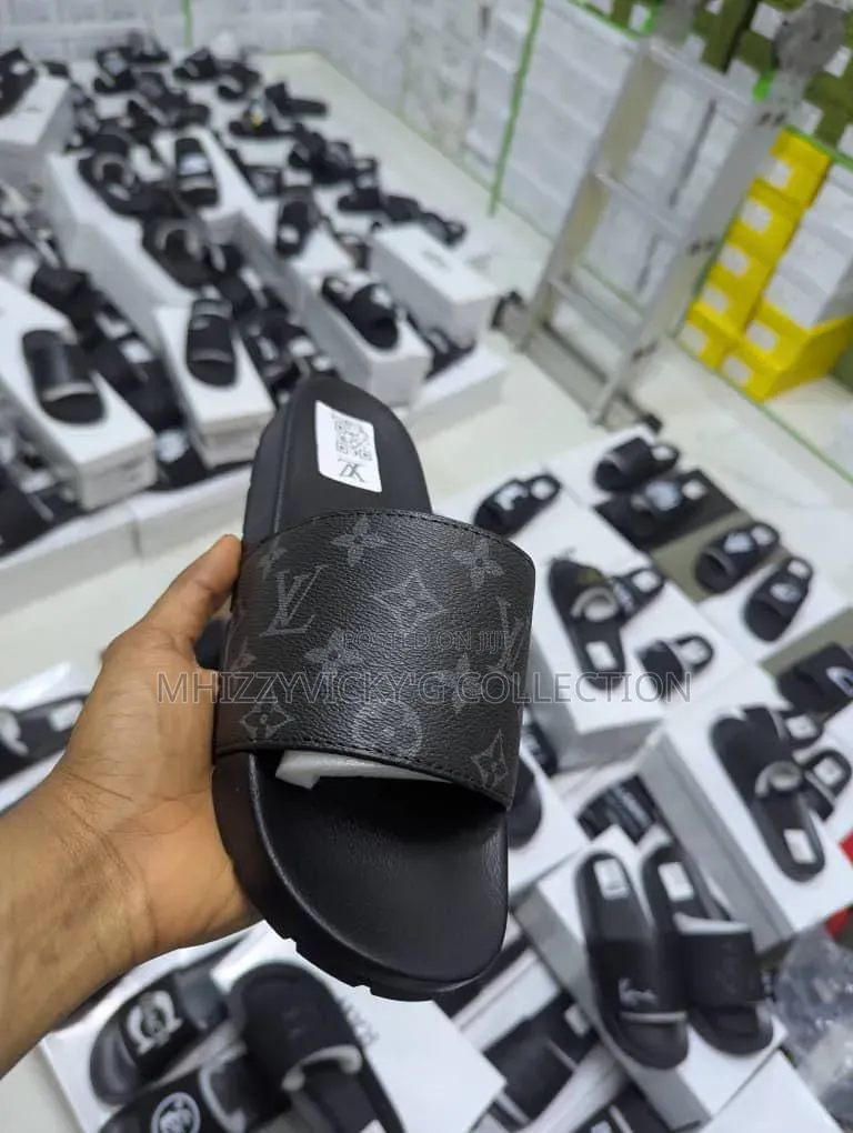 Original Carton Palms Available