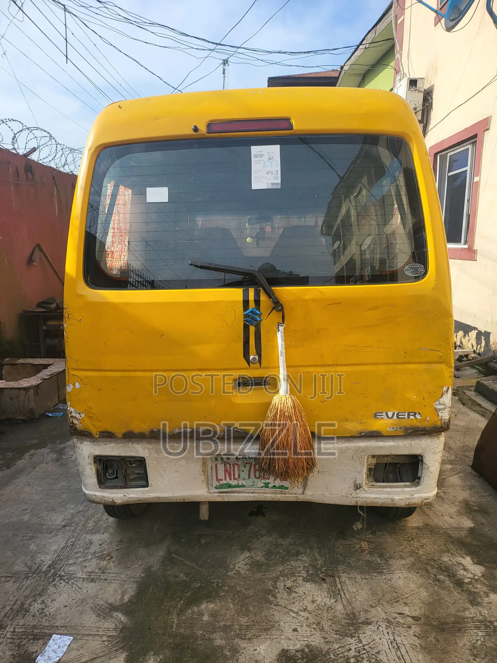 Suzuki Every 2010 Yellow