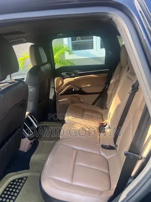 Porsche Cayenne 2016 Blue