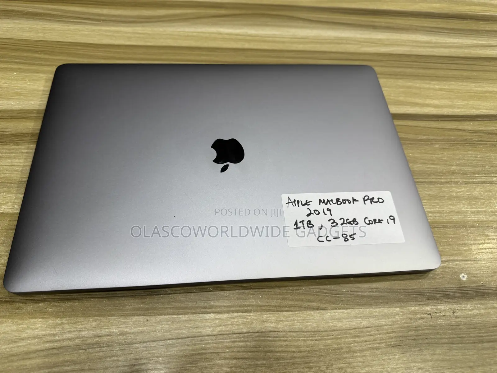 Laptop Apple MacBook Pro 2019 32GB Intel Core i9 SSD 1T