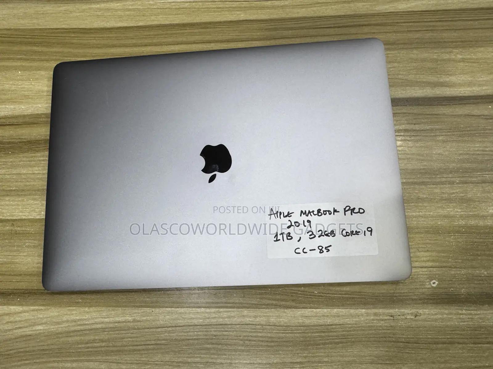 Laptop Apple MacBook Pro 2019 32GB Intel Core i9 SSD 1T