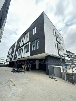 5bdrm Duplex in Lekki for sale