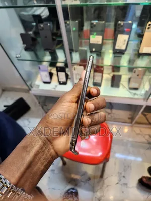 Apple iPhone XS Max 64 GB Gold