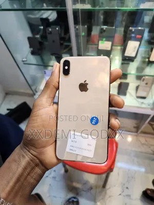 Apple iPhone XS Max 64 GB Gold