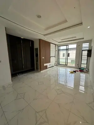 3bdrm Duplex in Lekki for rent