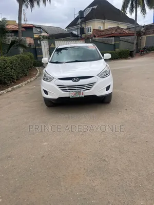 Hyundai Tucson SE AWD 2015 White