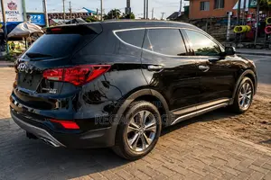 Hyundai Santa Fe 2017 Black
