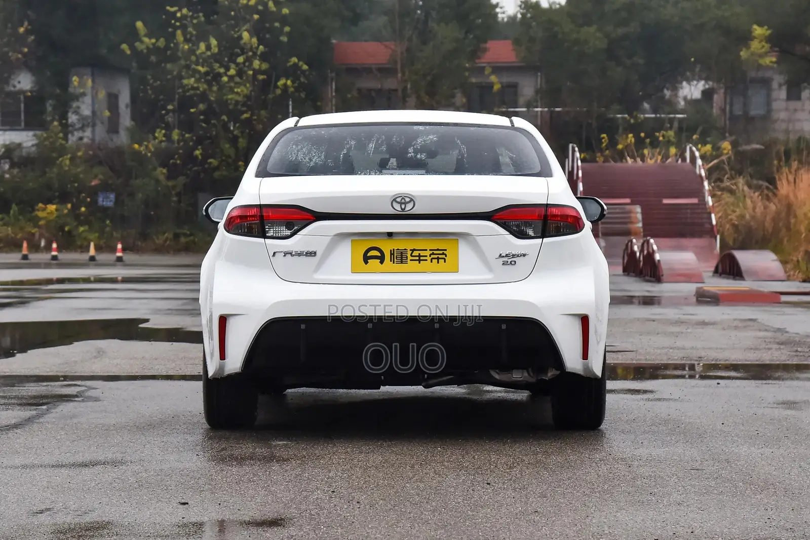 Toyota Lexcen 2025 White