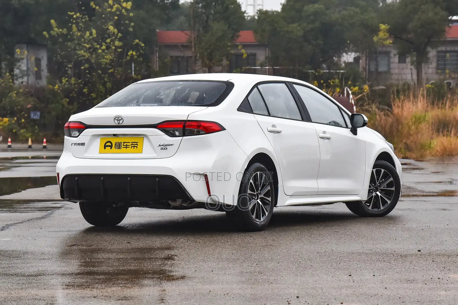 Toyota Lexcen 2025 White