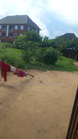 4 Plots of Land