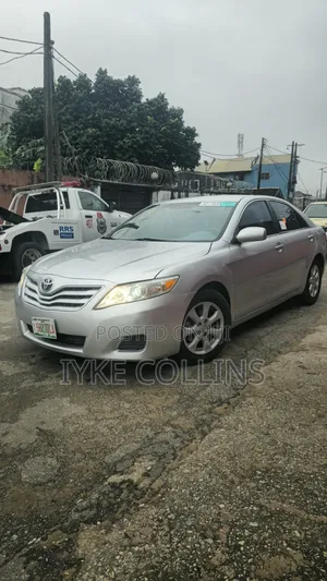 Toyota Camry 2011 Silver