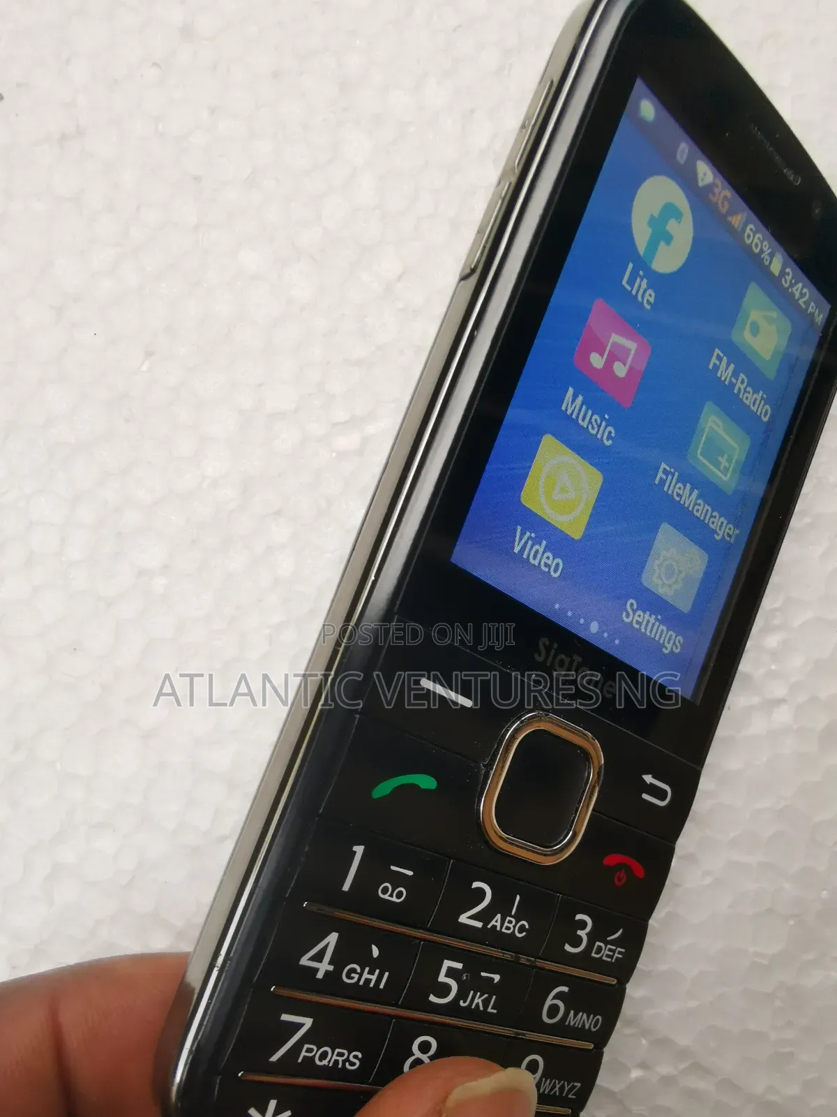 Mobile Phone 16 GB Black