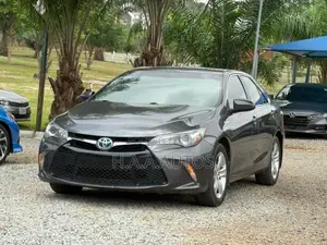 Toyota Camry XSE 4dr Sedan (2.5L 4cyl 6A) 2017 Gray