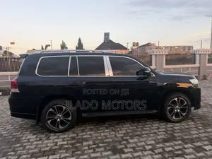 Toyota Land Cruiser 5.7 V8 VXR 2020 Black