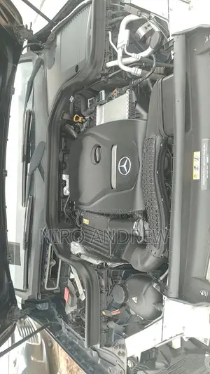 Mercedes-Benz GLC-Class 2018 Blue