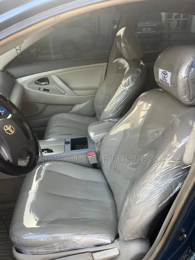 Toyota Camry 2010 Blue