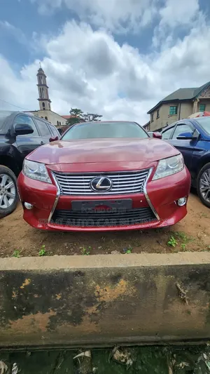 Lexus ES 2013 Red