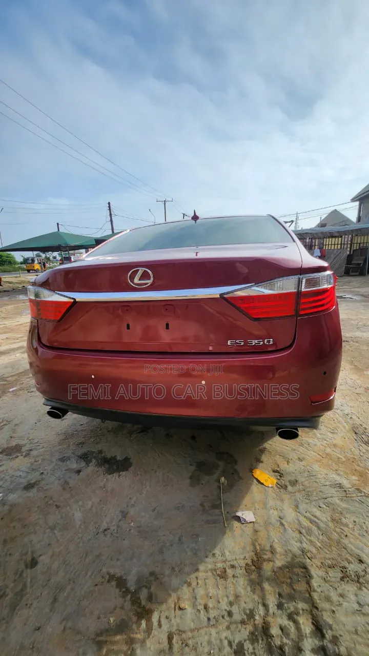 Lexus ES 2013 Red