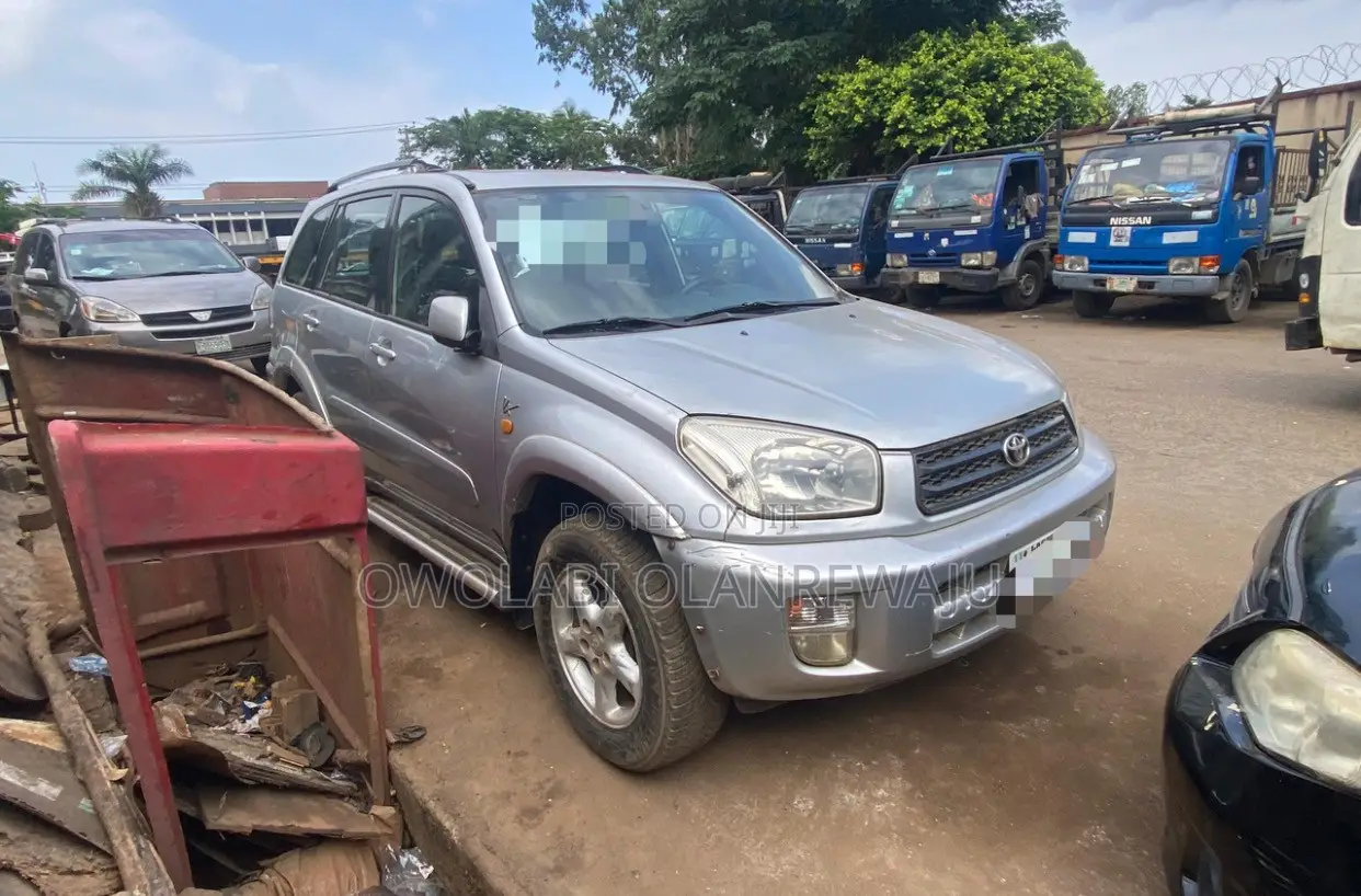 Toyota RAV4 Automatic 2003 Silver