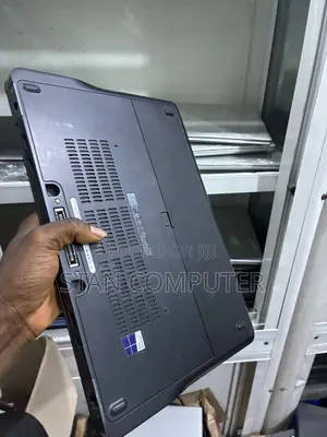 Laptop Dell Latitude 7450 8GB Intel Core i5 SSD 256GB