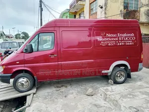 Mercedes-Benz Sprinter 2010 Red