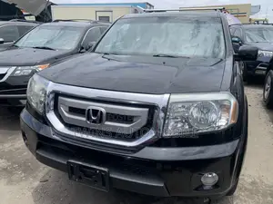 Honda Pilot Touring w/RES/Navi 4WD (3.5L 6cyl 5A) 2011 Black